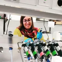 Dr. Cláudia Almeida