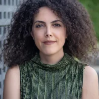 Dr. Vanessa Coelho-Santos